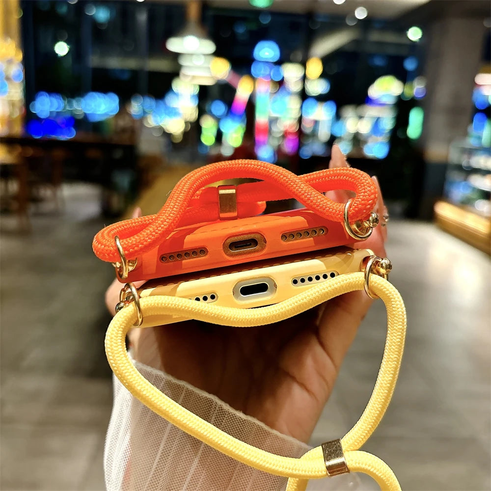 ダウンジャケット風 ソフト iPhoneケース｜ストラップ付き・カラーバリエーション豊富 #240601