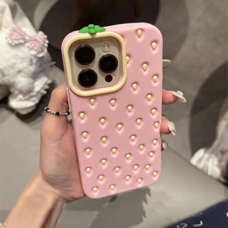 【フルーツシリーズ】いちごデザイン 立体シリコン スマホケース｜iPhone対応 #250917