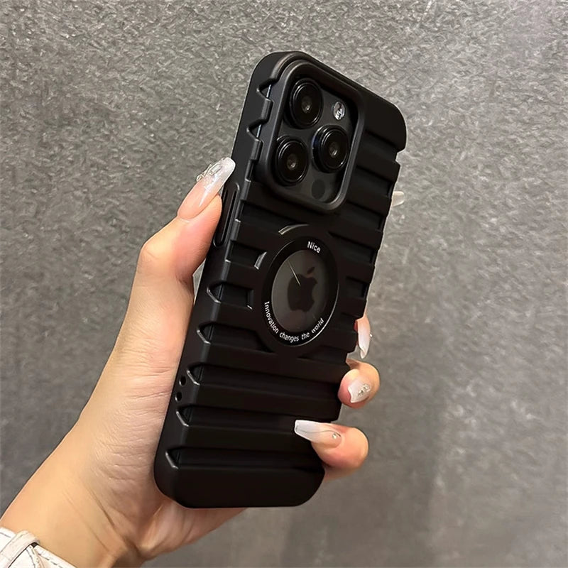 【アルミ調デザイン】メタル スーツケースデザイン 耐衝撃 スマホケース｜iPhone対応 #250414