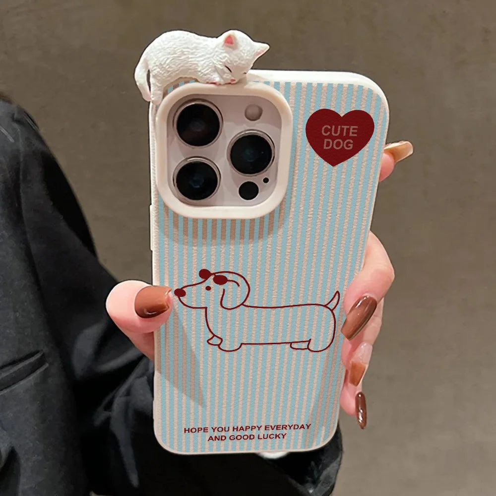 【CUTE Dog&Cat】子猫 マスコット × ダックスフンド ストライプケース｜iPhone対応 #240829