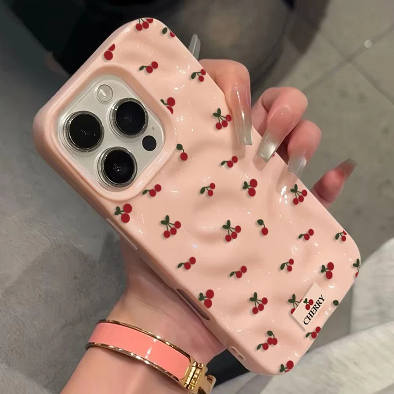 【フルーツシリーズ】小さなチェリー総柄 ポップカラー かわいいスマホケース｜iPhone対応 #251028