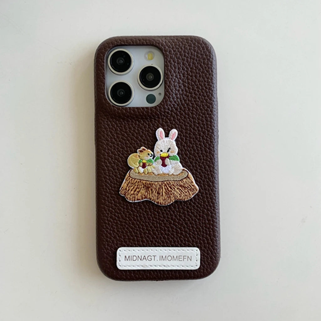 【刺繍アニマル×レザー風】子豚 うさぎ しろくま リス 刺繍 スマホケース｜iPhone対応 #241215