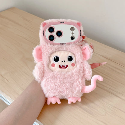 【アニマルフェイスシリーズ】ピンク＆ホワイト モンキー スマホケース｜ふわもこ立体デザイン × 尻尾付き｜iPhone対応 #241129