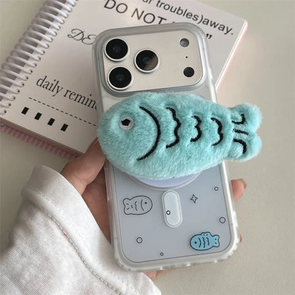 【Magnet内蔵】ふわふわ 3D フィッシュファー ポップスタンド × クリアデザイン スマホケース｜iPhone対応 #241226