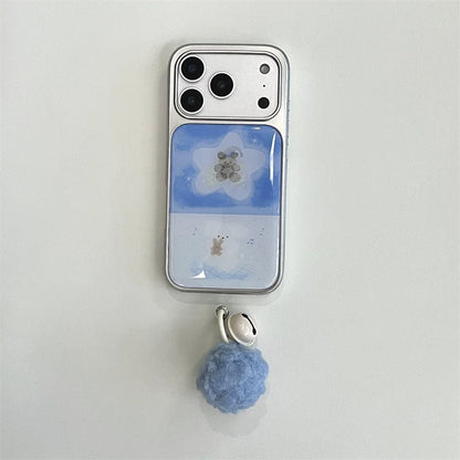 【グラデくまちゃん】雲 にじみブルーグラデーション ポンポンチャーム付き スマホケース｜iPhone対応 #241004