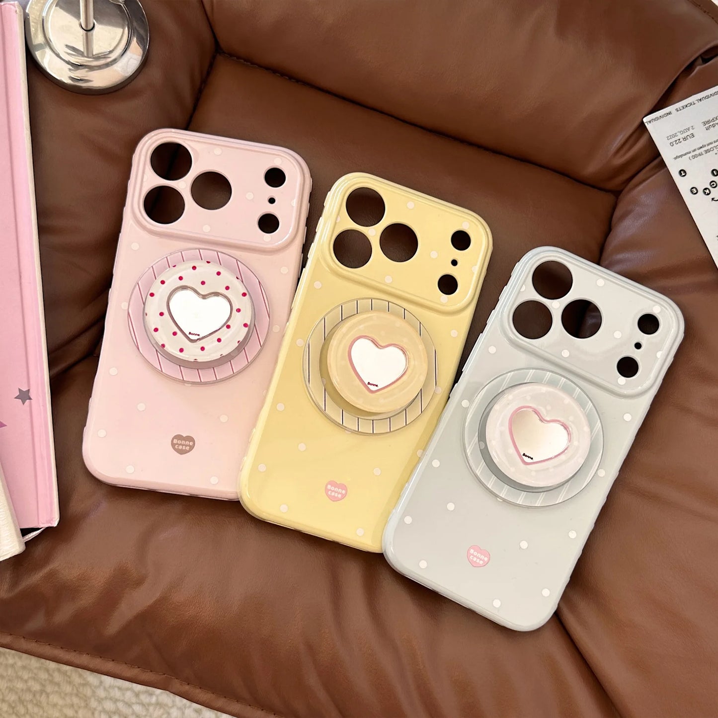 ハートミラーグリップ 水玉 ドットデザイン iPhoneケース｜マグネット内蔵 #240101