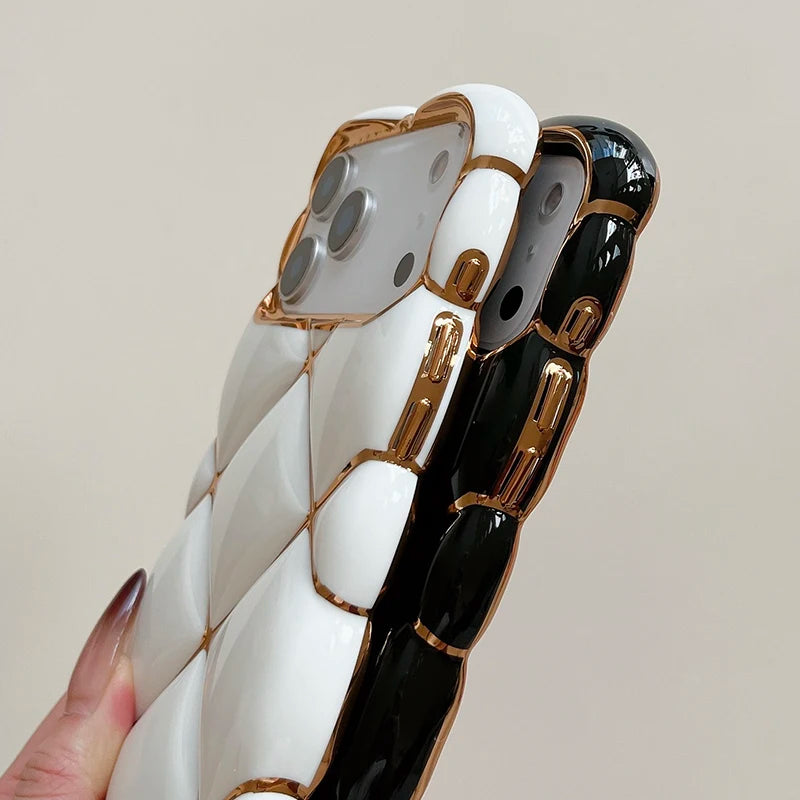 エレガントキルティング iPhoneケース｜ゴールドラインアクセント #240414