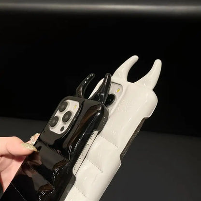 【デビルホーンシェル】ツノ×エアパフ風メタリックデザイン スマホケース｜iPhone対応 #250612