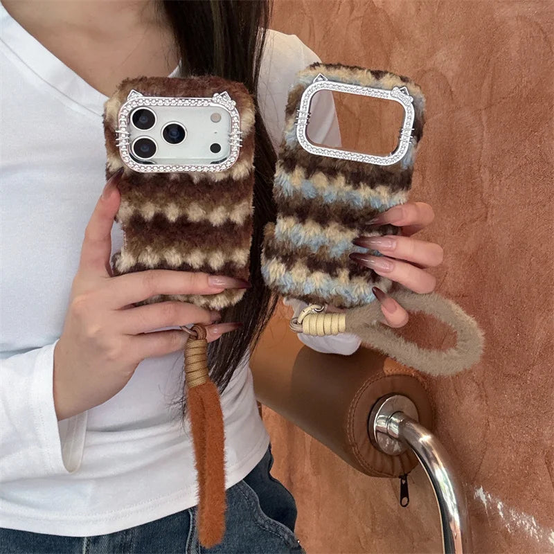 【もこもこチェック】ふわふわ マルチカラー × ストラップ付きケース｜iPhone対応 #240909