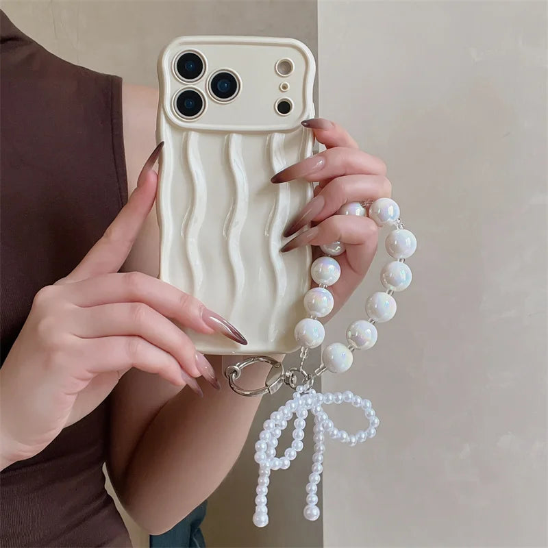 【ウェーブフレーム】パールチャーム付き スマホケース｜iPhone対応 #241217