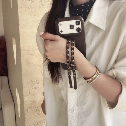 【レザーベルトデザイン】ヴィンテージ風 ダブルハンドストラップ スマホケース｜iPhone対応 #240707