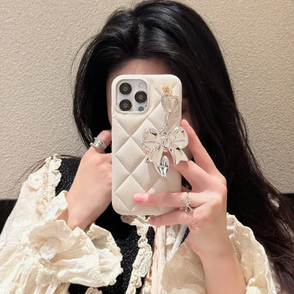 【リボン×ハートチャーム】キルティングPUレザーケース｜iPhone対応 #250506