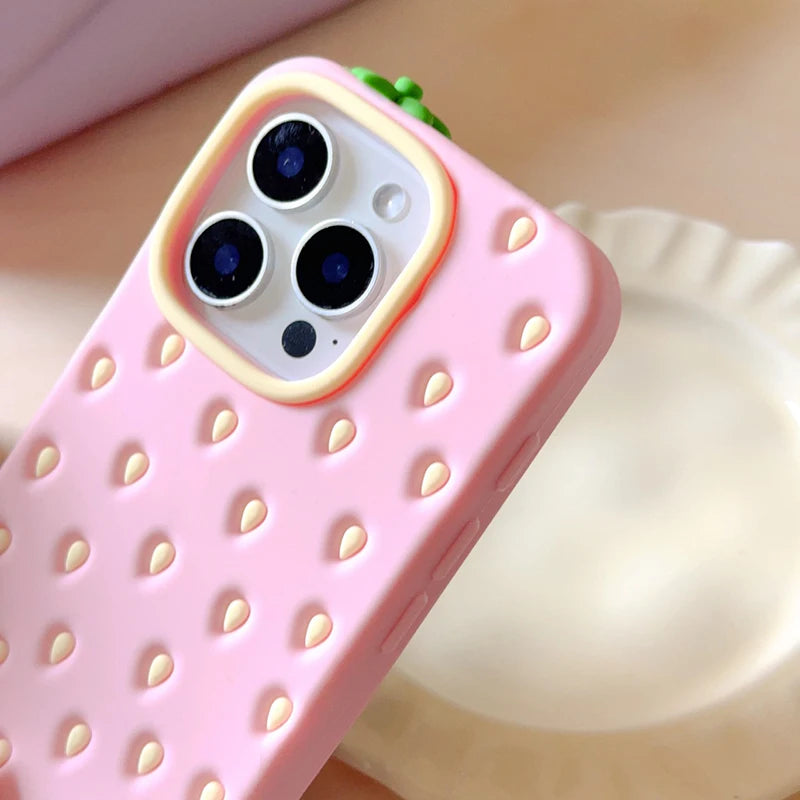 【フルーツシリーズ】いちごデザイン 立体シリコン スマホケース｜iPhone対応 #250917