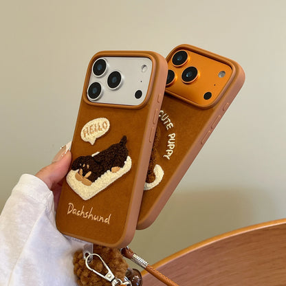 【トイプー＆ダックス】立体刺繍Dog × ストラップ付き スマホケース｜iPhone対応 #240810