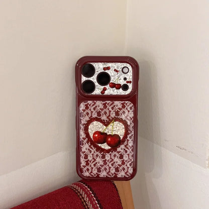 さくらんぼ ハート レース柄 シュシュストラップ付き iPhoneケース｜ボルドー・韓国っぽ #261272　