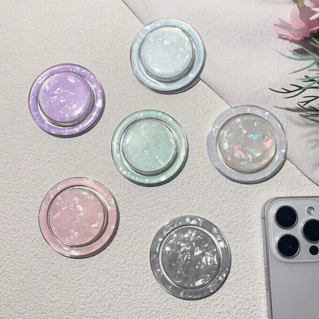 【スマホグリップ】パステルクリア ホログラムシェル  #241110