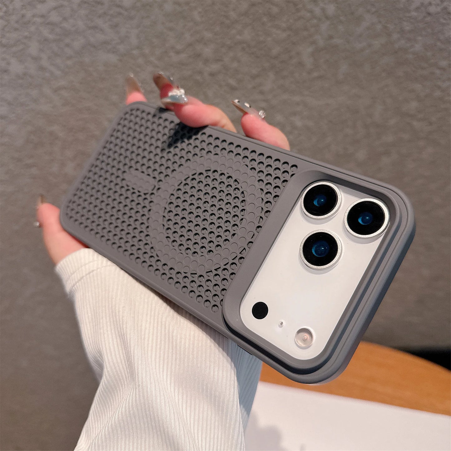 【Magsafe対応】シリコンラバー エアドット 立体グリップ 耐衝撃 スマホケース｜iPhone対応 #250419