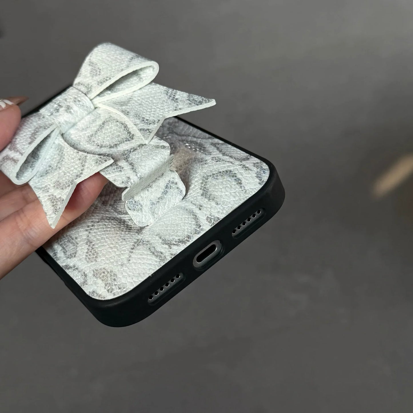 【立体リボン】スネーク ヘビ柄 レザー調 スマホケース｜iPhone対応 #260202