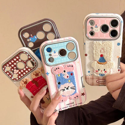 【ふわもこアニマル】立体刺繍 × ポップイラスト ワンチャン ネコちゃん スマホケース｜iPhone対応 #240830