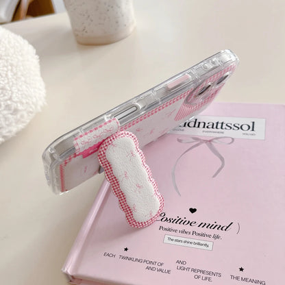 【ピンクギンガムチェック】リボン柄 折りたたみ式ホルダー付き スマホケース｜iPhone対応 #240622