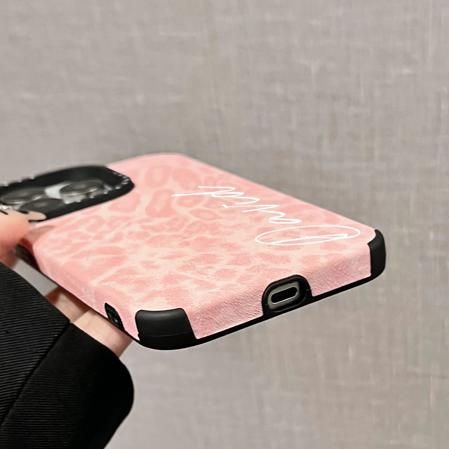 【カスタムシリーズ】ピンクレオパード ヒョウ柄 縦書き名入れ ソフトスマホケース｜iPhone対応 #240722