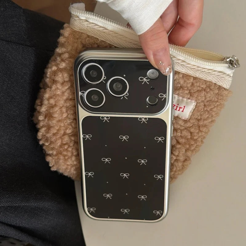 【クラシックリボン】モノトーン リボン総柄 × ボリュームチャーム スマホケース｜iPhone対応 #240619