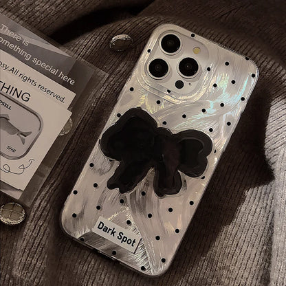 【ダークドット×立体リボンモチーフ】シルバー ホログラム iPhoneケース｜iPhone対応 #250528
