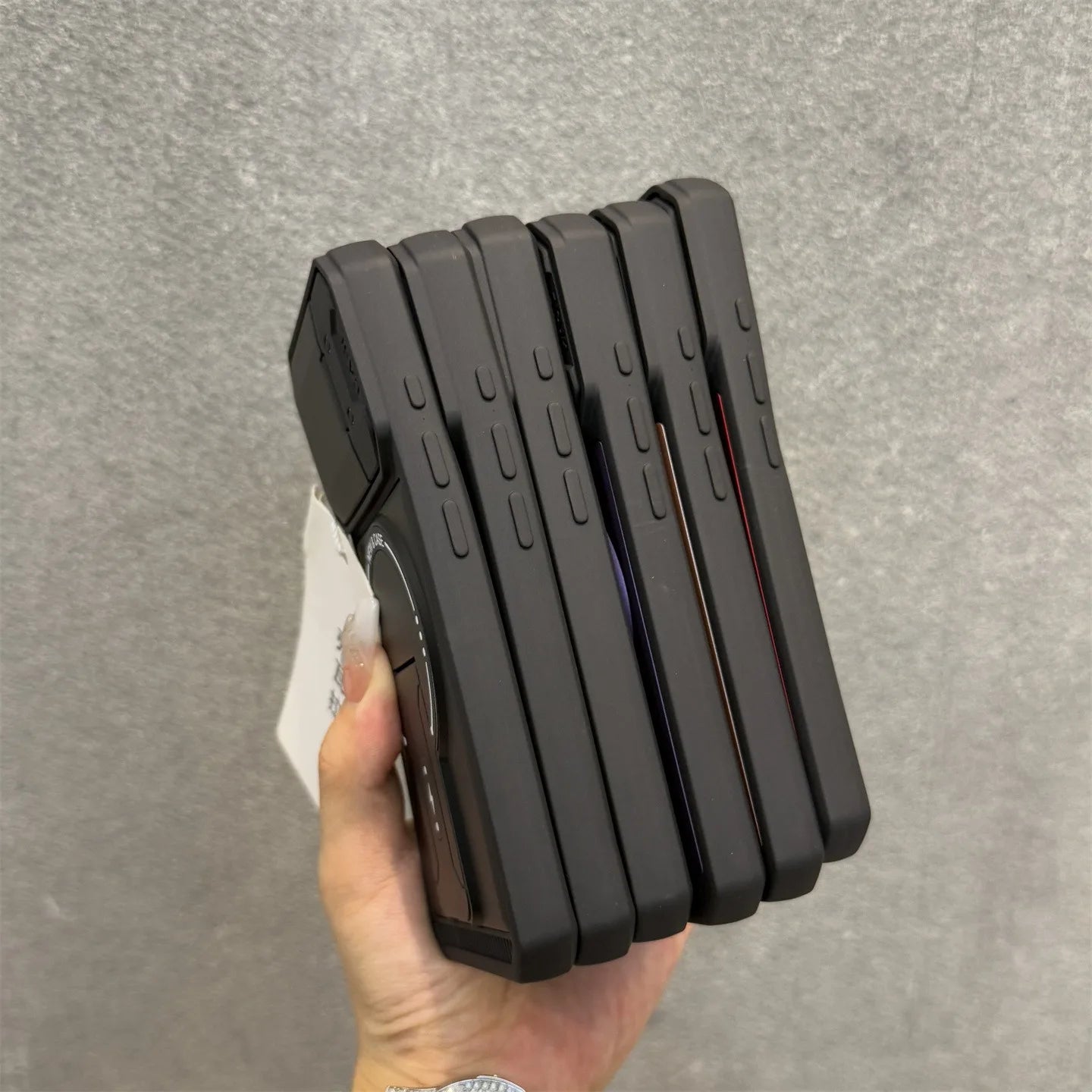 耐衝撃 iPhoneケース カメラカバー付き マグネット式リングスタンド 落下防止 スマホスタンド機能搭載 シンプルブラック｜iPhone対応 #250411