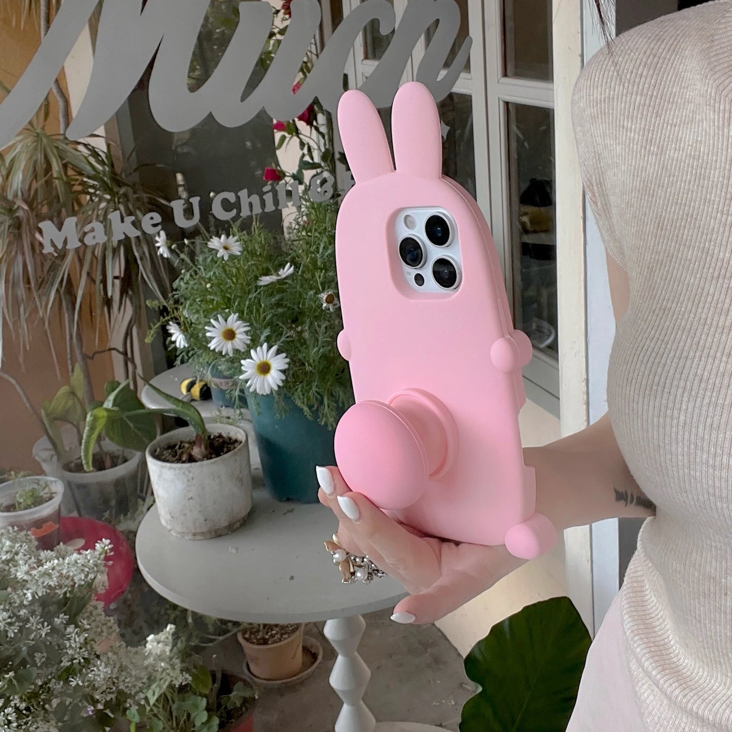 【うさぎテールデザイン】立体シリコンケース｜iPhone対応 #250715