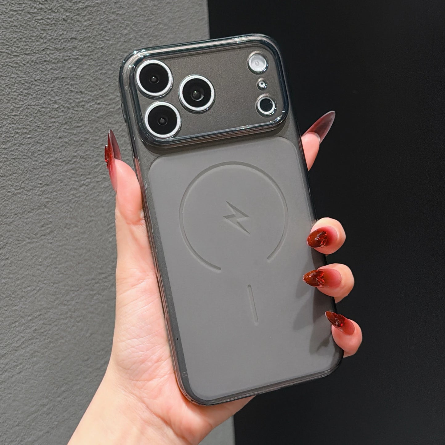 マットクリア Magnet内蔵 iPhoneケース｜シンプル・半透明・耐衝撃 #260628