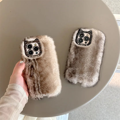 【ミャウファーキャット】猫耳カメラ × ふわふわ ファー スマホケース｜iPhone対応 #250205