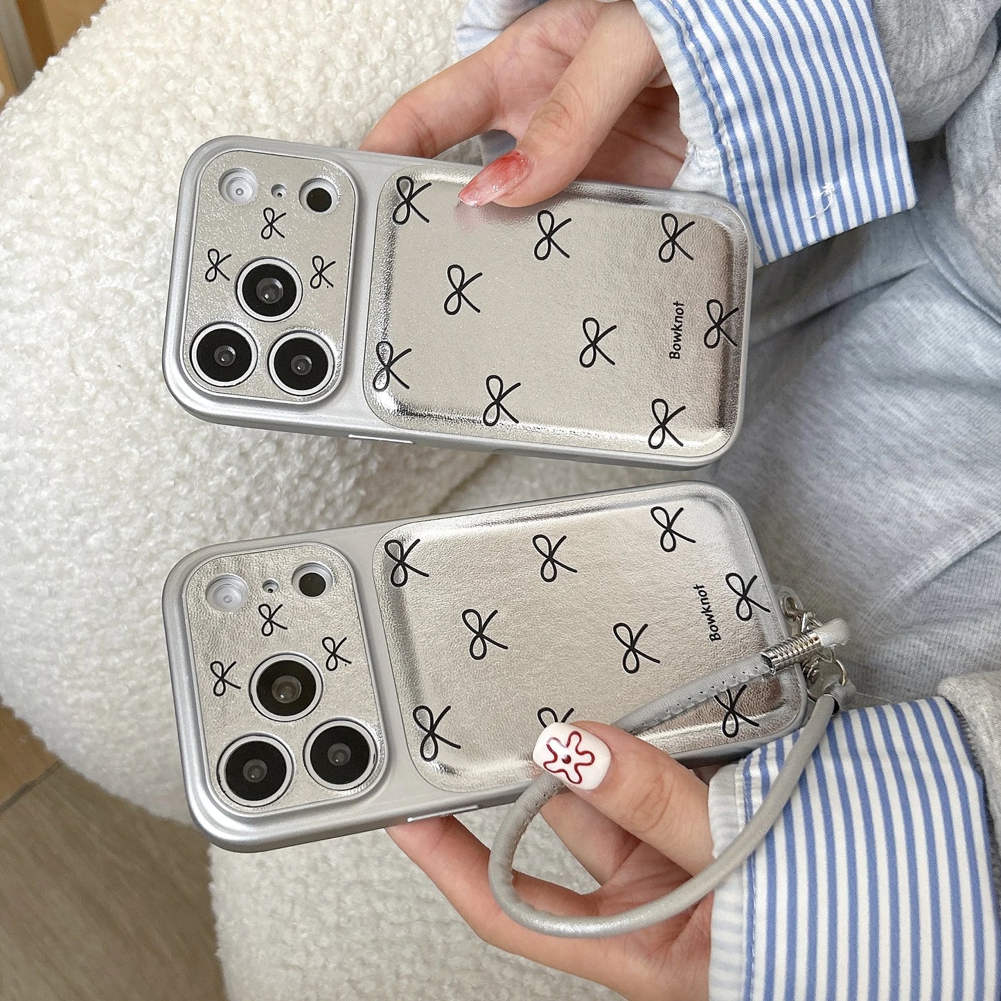 リボン柄 iPhoneケース｜シルバーカラー・フラットデザイン #240522