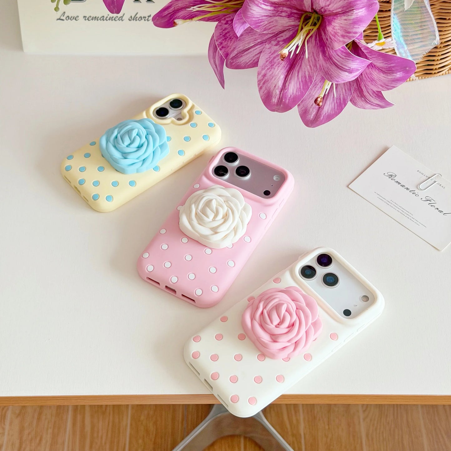 3D 立体ローズグリップ付き ドット柄 iPhoneケース｜ストラップ・フェミニンデザイン #231207