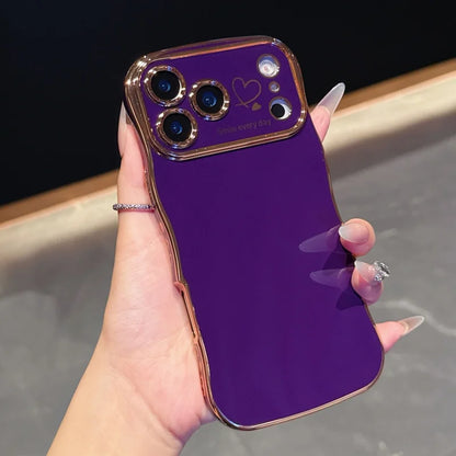 【ハートシリーズ】ゴールド ウェーブフレーム＆ハートデザイン 高級感 スマホケース｜iPhone対応 #251107