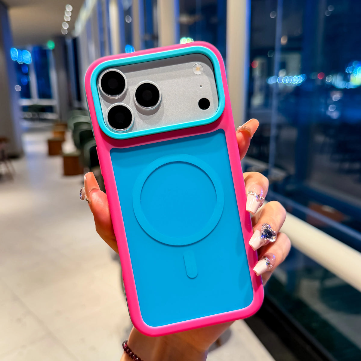 【ハンドストラップ付き】バイカラー マグネット内蔵 iPhoneケース（全5色） カジュアル・スポーティー PCA #261181