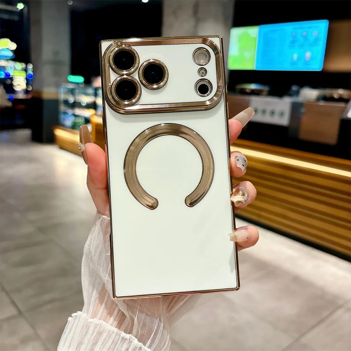 【スクエアシリーズ】Magsafe対応 メタリック縁取り スマホケース 高級感 薄型 背面保護 スマホケース カバー | iPhone対応 #250412