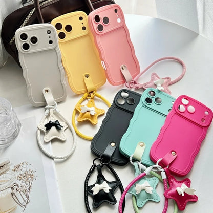 【ウェーブフレームシリーズ】スター 星型チャーム付き 波型デザイン スマホケース｜iPhone対応 #251130