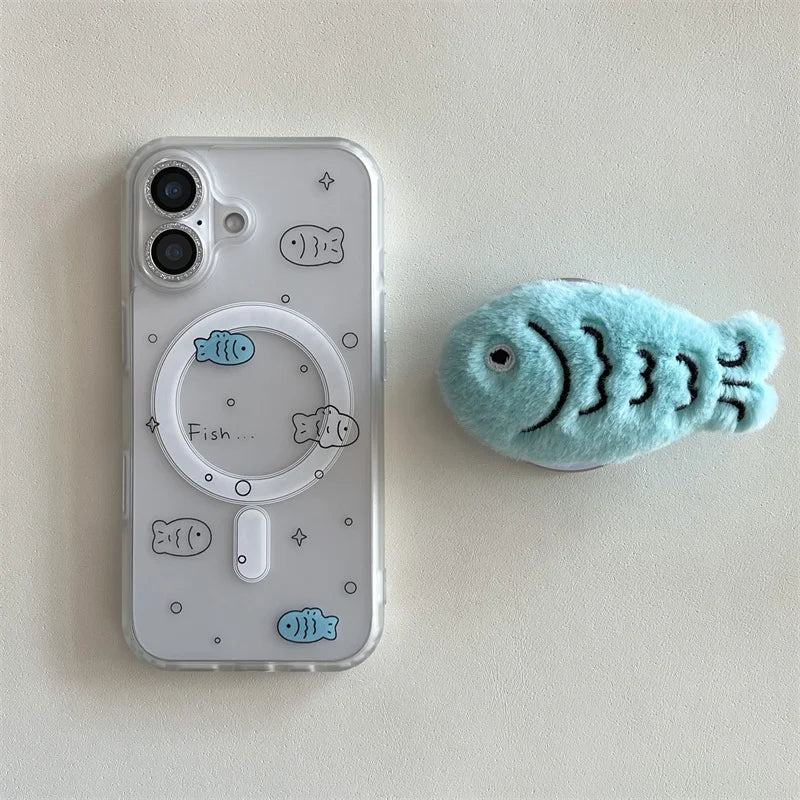 【Magsafe対応】ふわふわ 3D フィッシュファー ポップスタンド × クリアデザイン スマホケース｜iPhone対応 #241226