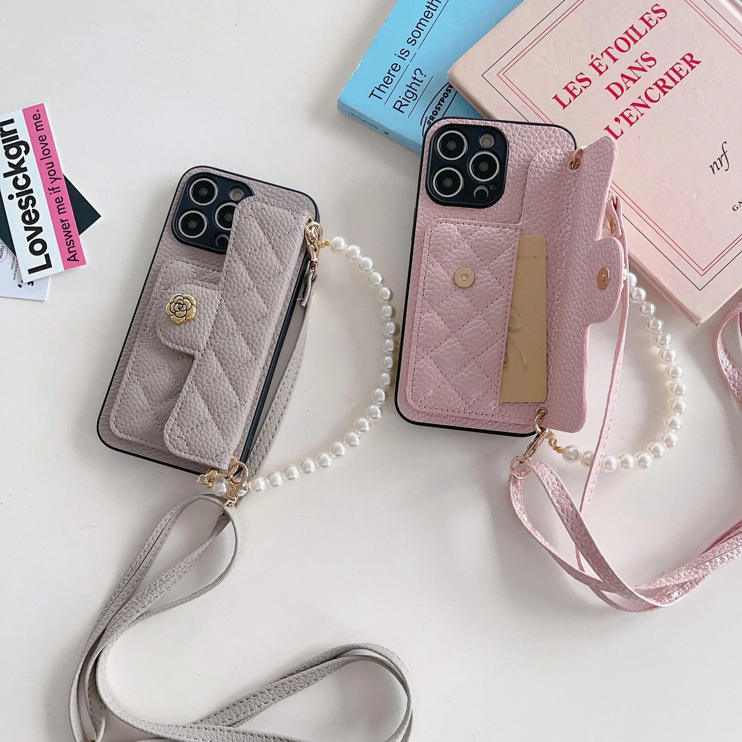 【キルティングミニウォレット風】パール付きショルダーケース｜iPhone対応 #250714