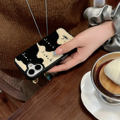 【ふわもこアニマルズ】刺繍タッチ × モコモコ立体デザイン スマホケース｜iPhone対応 #250605