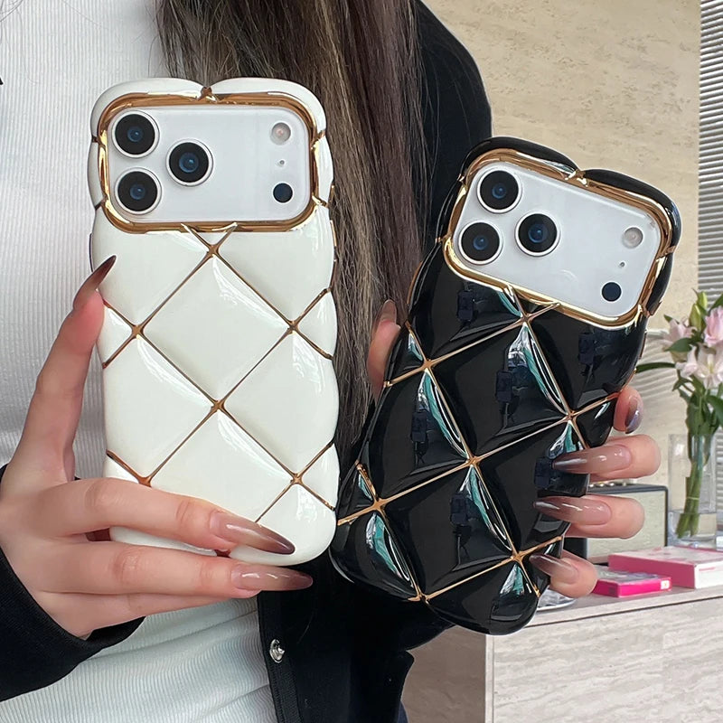 エレガントキルティング iPhoneケース｜ゴールドラインアクセント #240414