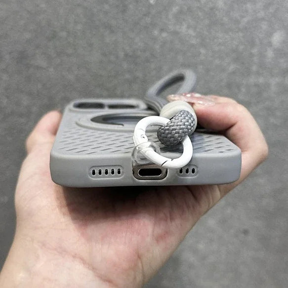 耐衝撃 iPhoneケース ロープストラップ付き マグネット対応 落下防止 スポーツ風デザイン シリコンケース ｜iPhone対応 #250410