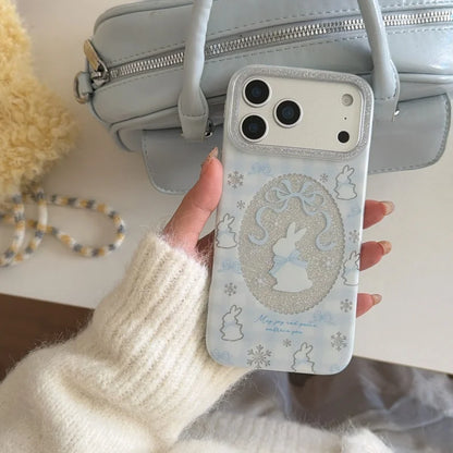 ラビットレース グリッターiPhoneケース｜うさぎモチーフ・キラキラフレーム・ファーチャーム付き #240501