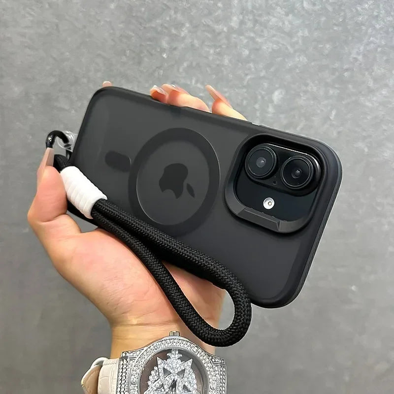 ネオンアクセント iPhoneケース｜ストラップ付き・マットブラック・スポーティデザイン #240411