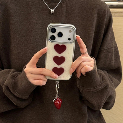 【トリプルハート】ハートモチーフ×揺れチャーム スマホケース｜iPhone対応 #240620