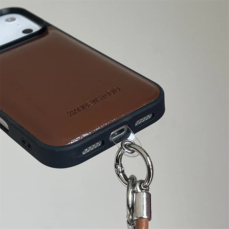 【メタリックストラップレザー】高見えレザー風デザイン ストラップ付き スマホケース｜iPhone対応 #250110