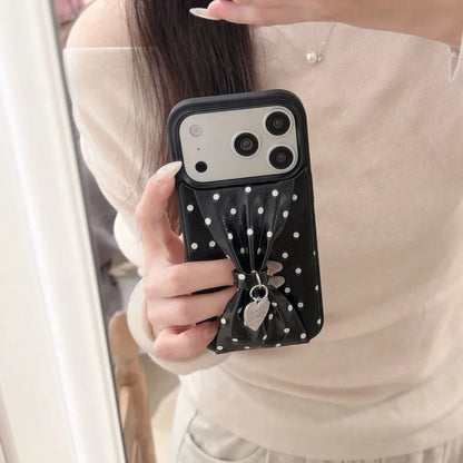 【立体リボン】 ハートチャーム付き ソフトレザー調 ドット柄 水玉 iPhoneケース #260209