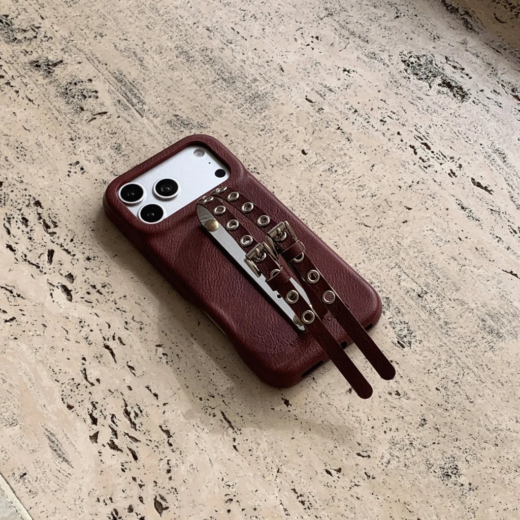 【レザーベルトデザイン】ヴィンテージ風 ダブルハンドストラップ スマホケース｜iPhone対応 #240707