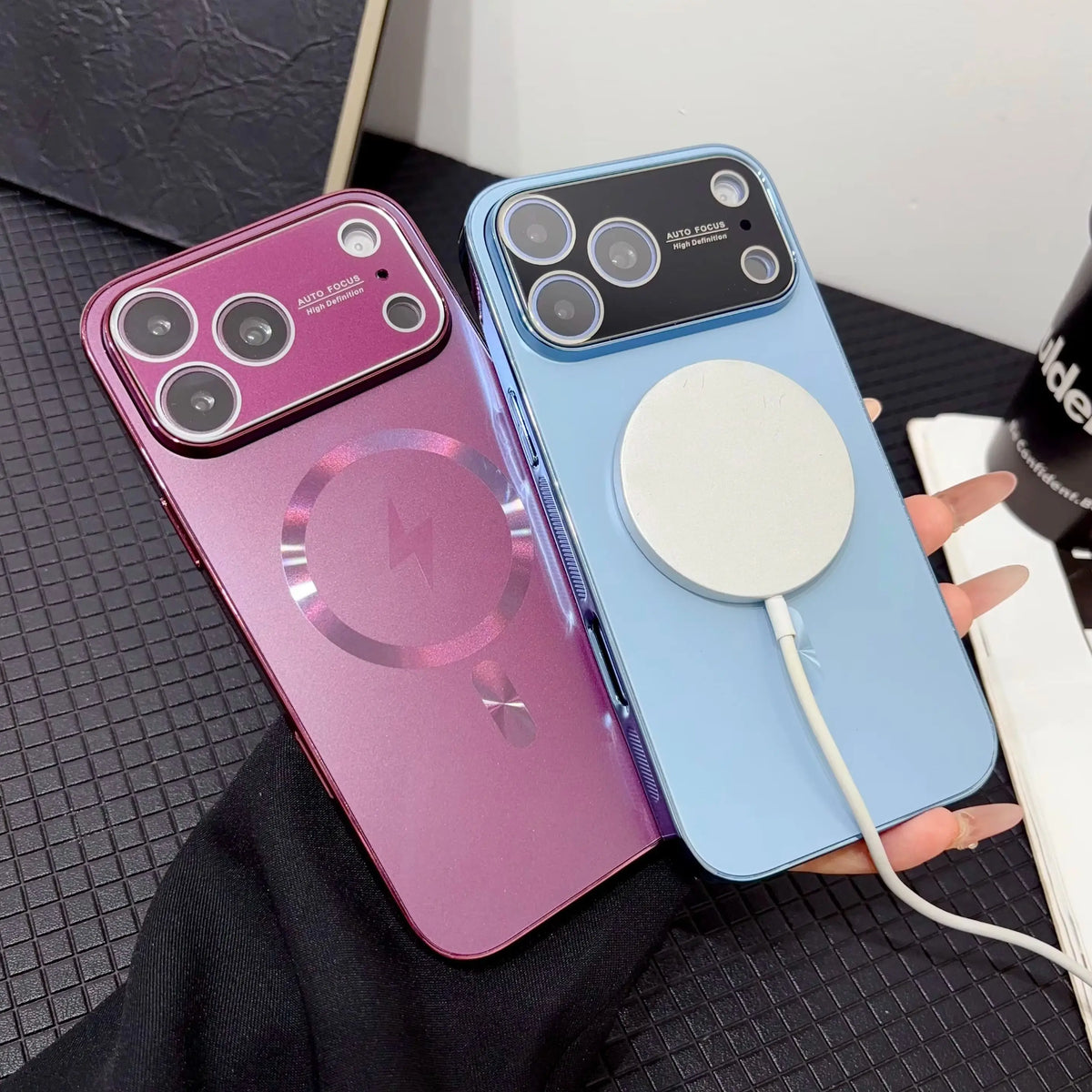 グラデーション＆サンダーモチーフ マグネット内蔵iPhoneケース (全9色) ライトニング・シャイン #261231