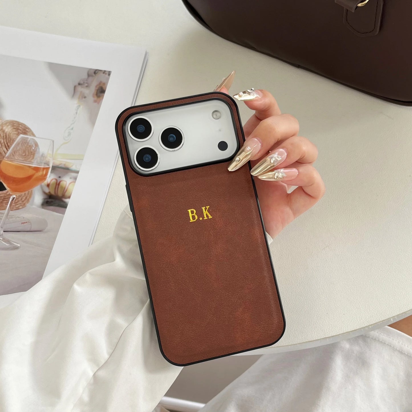 【カスタムNAMEシリーズ】シンプル 箔押し 刻印 レザー調ケース｜iPhone対応 #240820